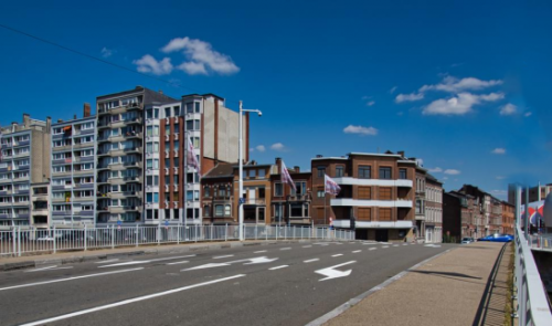 Deux policiers désincarcérés de leur véhicule de fonction après un accident à Liège