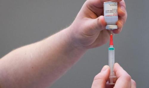 "Pas question de jeter les vaccins à la poubelle": Morréale recadre l'Aviq