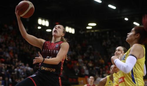 Euro de basket féminin : "Le Top 6 puis une médaille", objectifs de Julie Allemand