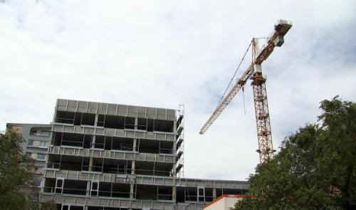 Effondrement d'un bâtiment à Anvers : les chantiers liégeois s'arrêtent à 14h34