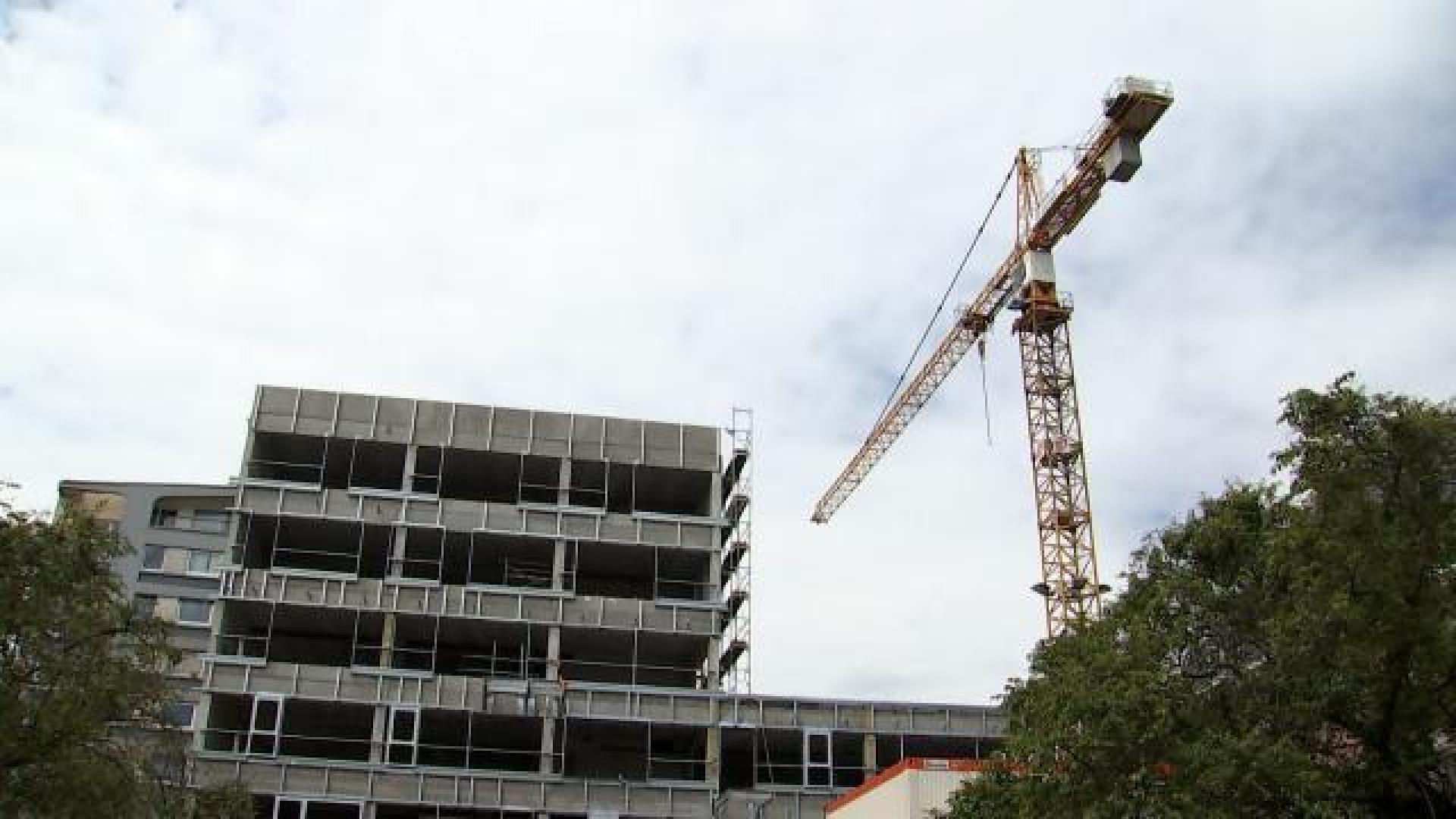 Effondrement d'un bâtiment à Anvers : les chantiers liégeois s'arrêtent à 14h34