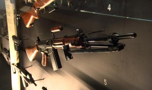 Des armes de guerre au Palais Curtius