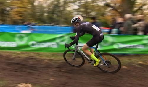 Cyclo-cross à Flémalle: la Wallonie se prend au jeu