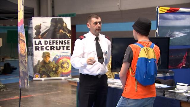 Policiers, pompiers et militaires en démonstration à Waremme