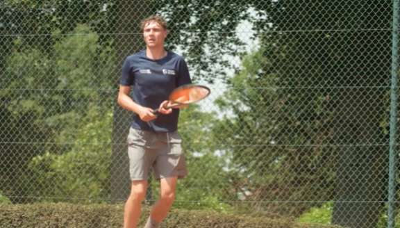 Un autre regard: Formation Sport-Etudes Tennis