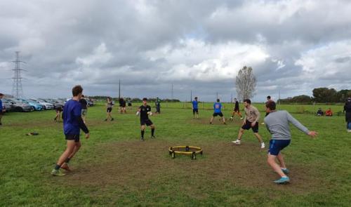 Succès pour le premier tournoi de spikeball à Saint-Georges