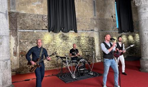 Ça part en live: Volatiles & Warlus