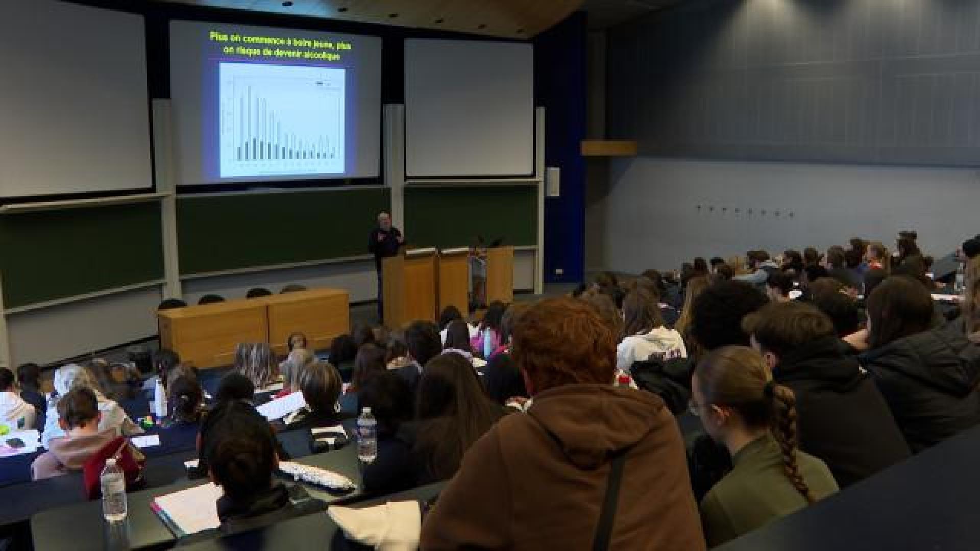 Découverte de l'Université pour 2000 Rhétoriciens