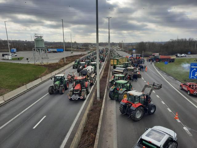 Barrages levés sur l'E25 à la frontière belgo-néerlandaise
