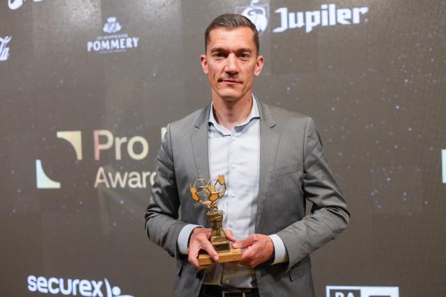 Jonathan Lardot décroche à nouveau le trophée d'Arbitre de la saison