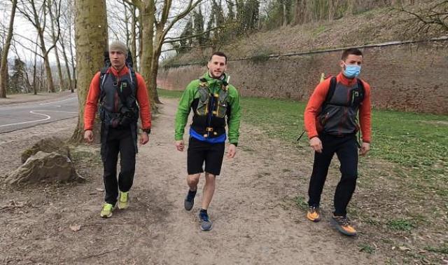 3 sportifs se lancent le défi de parcourir le GR20 en 5 jours
