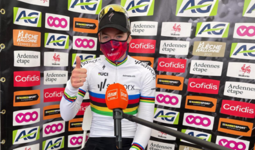 7 ème victoire consécutive pour Anna Van der Breggen au sommet du Mur de Huy ! 