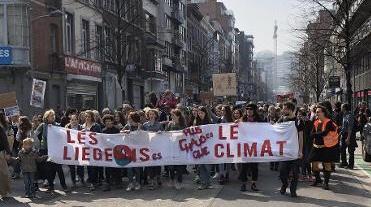 7000 personnes paradent pour le climat à Liège 