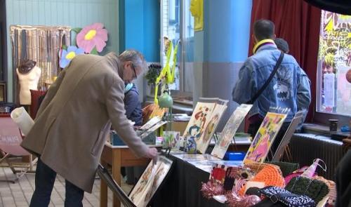 Marchés de Noël alternatifs : de l'art local sous le sapin 
