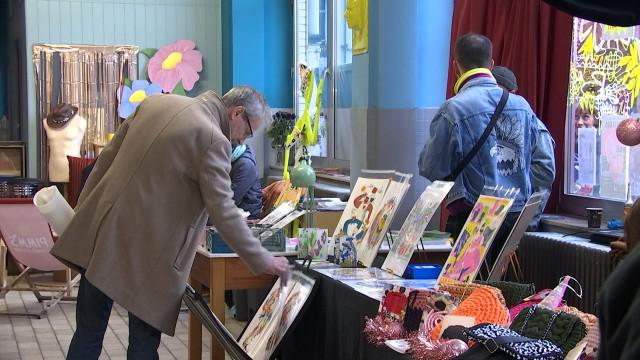 Marchés de Noël alternatifs : de l'art local sous le sapin 