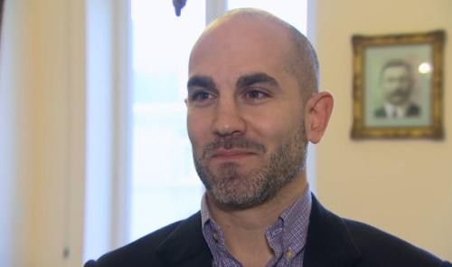 Adrien Carlozzi a prêté serment et devient le bourgmestre de Marchin
