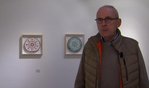 Alain Bronckart, l'artiste aux petits points, expose enfin à la galerie d'art du Château Mottin