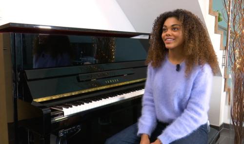 Alyah Lukunku séduit à the Voice France ! 