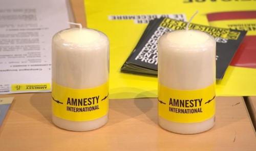 Amnesty: campagne "Bougies"