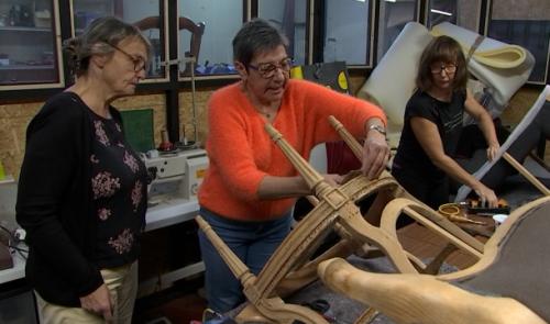 Atelier de garnissage de fauteuils à Donceel