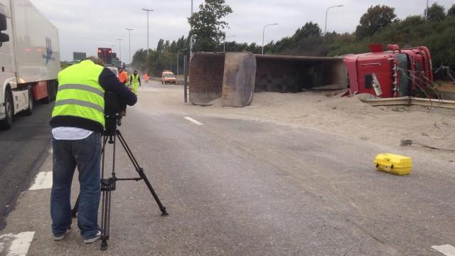 Les images de l'accident sur l'autouroute E40 à Hognoul 