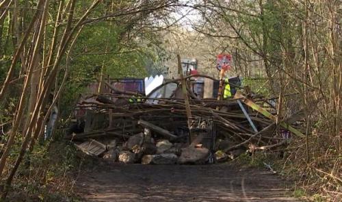 Barricades contre le projet Matexi à la Chartreuse