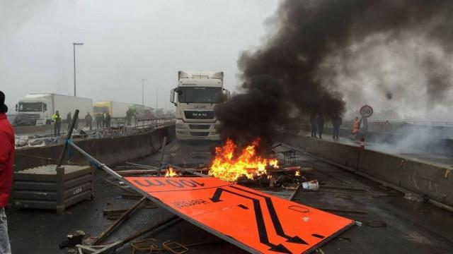 Blocage de la E40 en 2015 : 17 syndicalistes condamnés