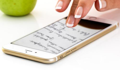 Bon plan du jourÂ : un poème par téléphone