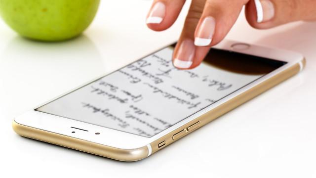 Bon plan du jourÂ : un poème par téléphone