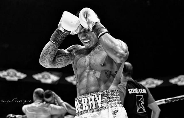 Boxe : Ryad Merhy combattera à Liège le 29 mai au lieu du 1er mai