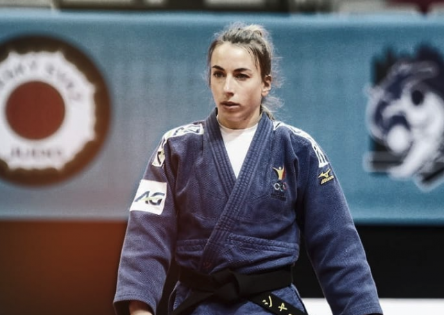 Charline Van Snick au tapis à cause des blessures