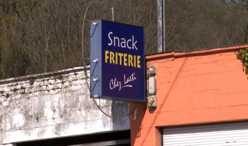 Chez Laeti: un garage qui a la frite! 
