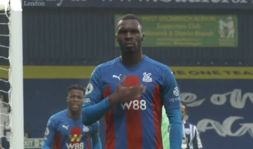 Christian Benteke prolonge de 2 ans avec Crystal Palace