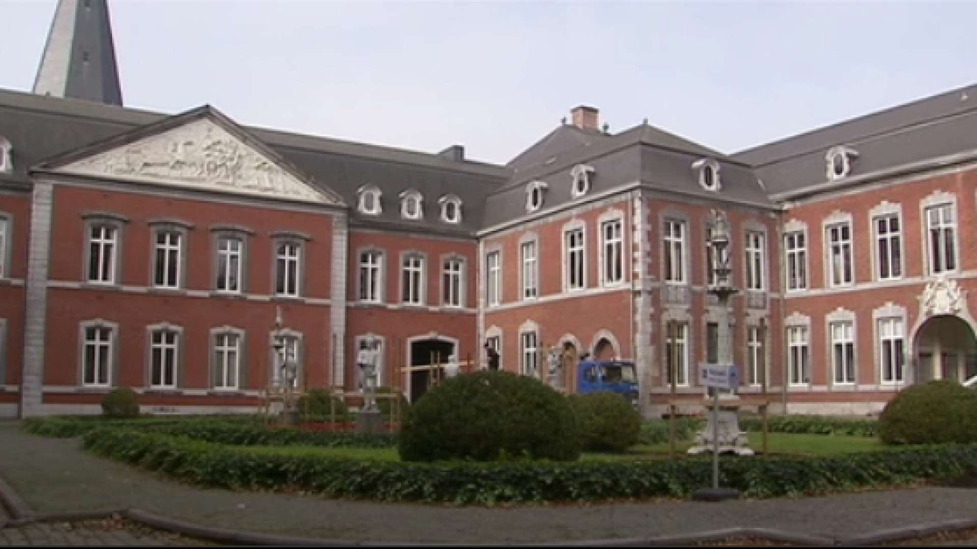 CMI restaure l'ensemble du château Cockerill