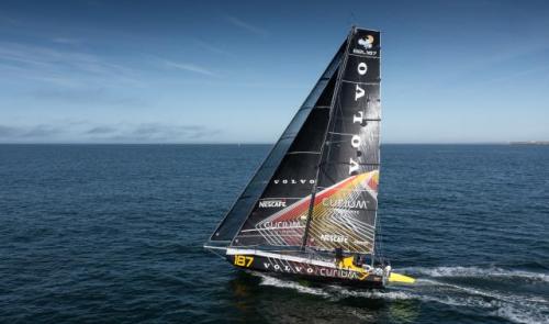 Collision avec une baleine : dégâts importants sur le bateau de Jonas Gerckens
