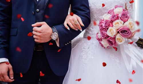 Coronavirus : l'Eglise catholique interdit baptêmes et mariages religieux