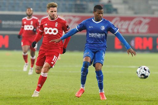 Coupe : le Standard sort par la petite porte
