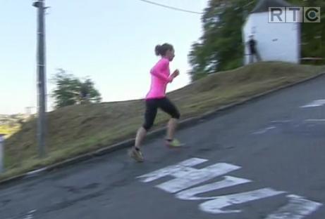 Crazy Hill Running... ou le mur de Huy contre la montre à pied !