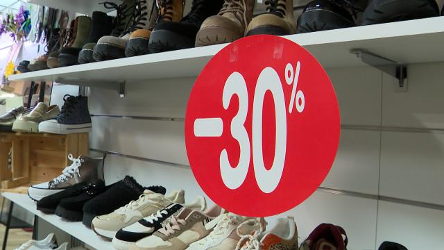 Début des soldes : bonnes affaires en vue pour les commerçants ?