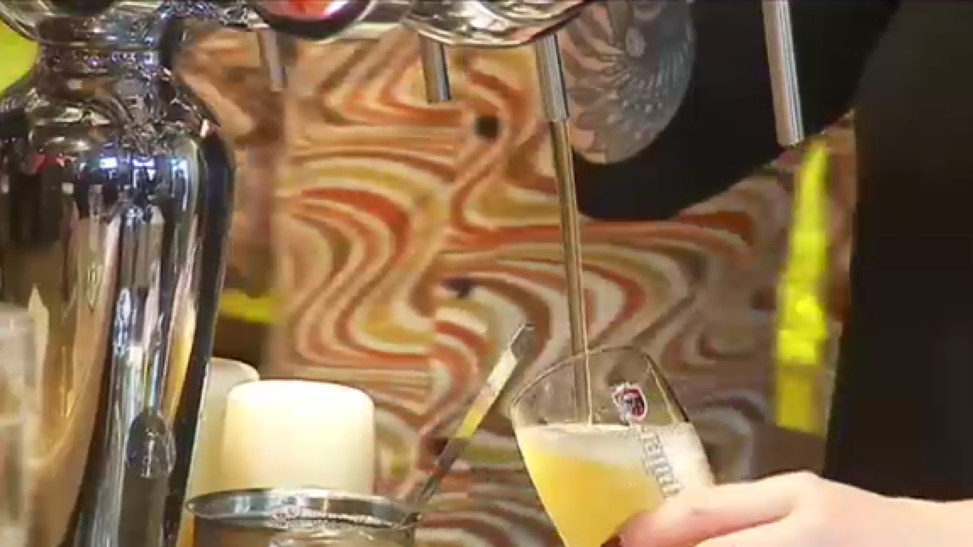 Des indépendants en justice contre la fermeture forcée des cafés et restaurants