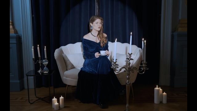 ESTL se révèle dans son premier EP cinq titres "Caméléon"