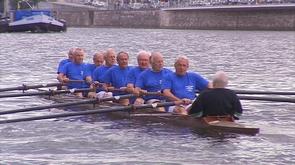 Etonnant : les champions universitaires reprennent les rames 50 ans après !