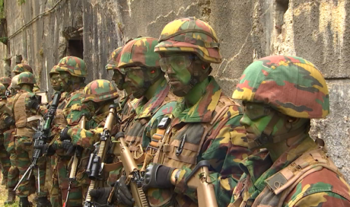 Exercice militaire au fort d'Embourg
