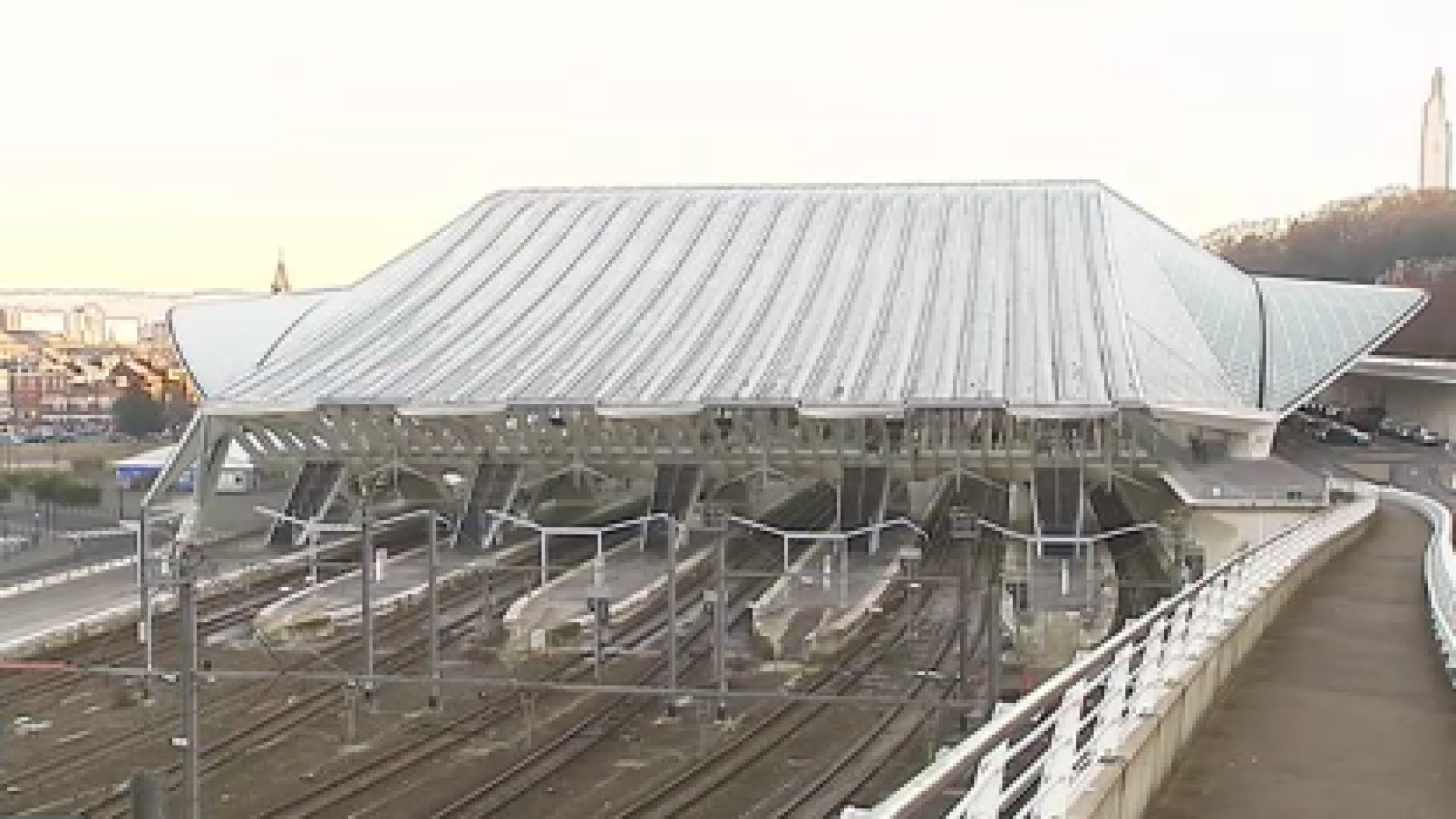 Fin de l'alerte à la bombe à Liège Guillemins (vidéo)