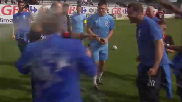 Football : Lixhe Visé monte