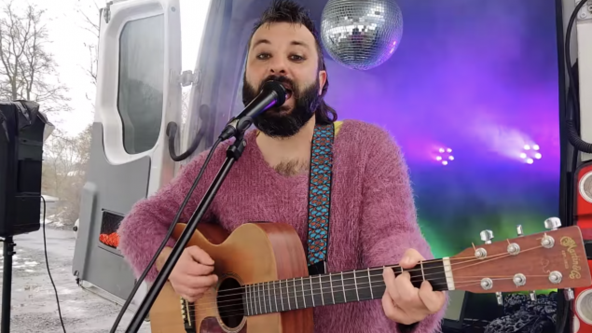 François Bijou donne des concerts secrets en extérieur, en mode covid-comptabile