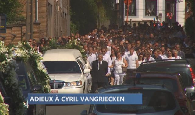 Funérailles du jeune Cyril: entre 500 et 1000 personnes présentes