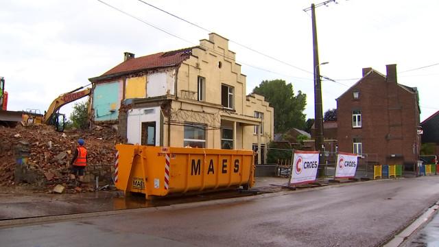 Geer : démolition de l'ancienne poste pour la rentrée scolaire