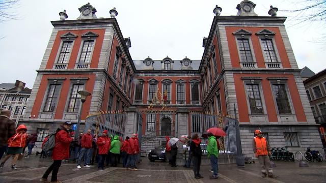 Grève générale : Action à l'hôtel de Ville de Liège 