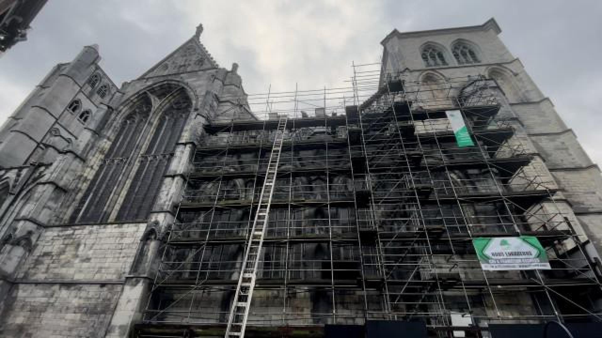 Huy : Les échafaudages de la Collégiale retirés